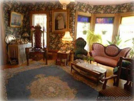 The Lion And The Rose Bed & Breakfast Whitefield Interno foto