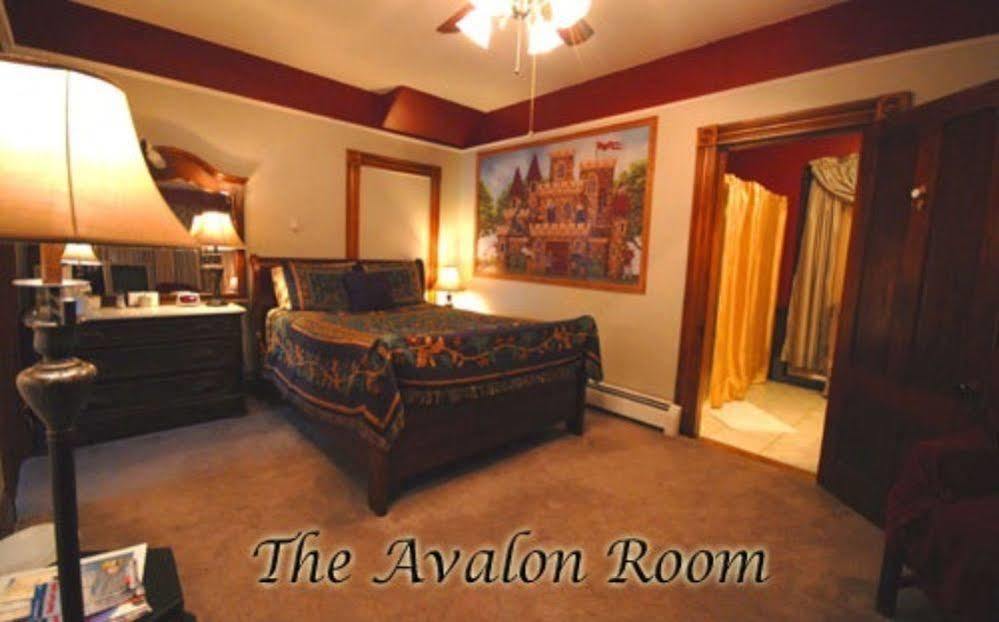 The Lion And The Rose Bed & Breakfast Whitefield Esterno foto